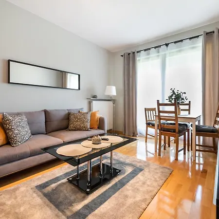 Wola Prime 2-bedroom Warsaw